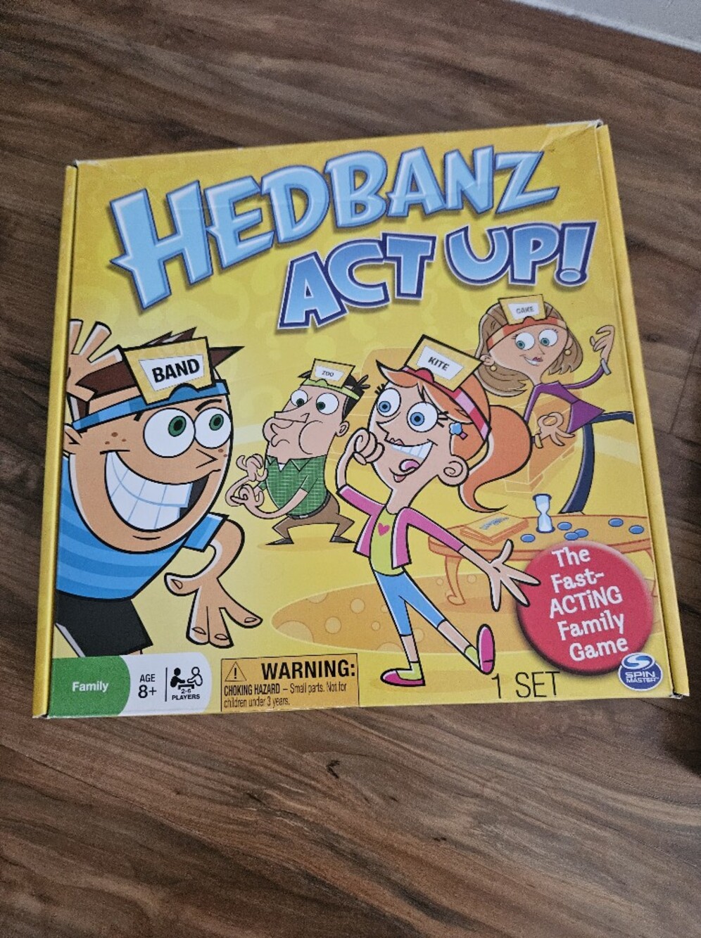 Hedbandz Act Up! Family Party Game - Yellow